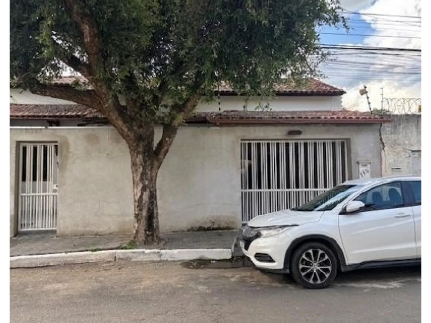 Casa - Governador Valadares, MG - foto 1