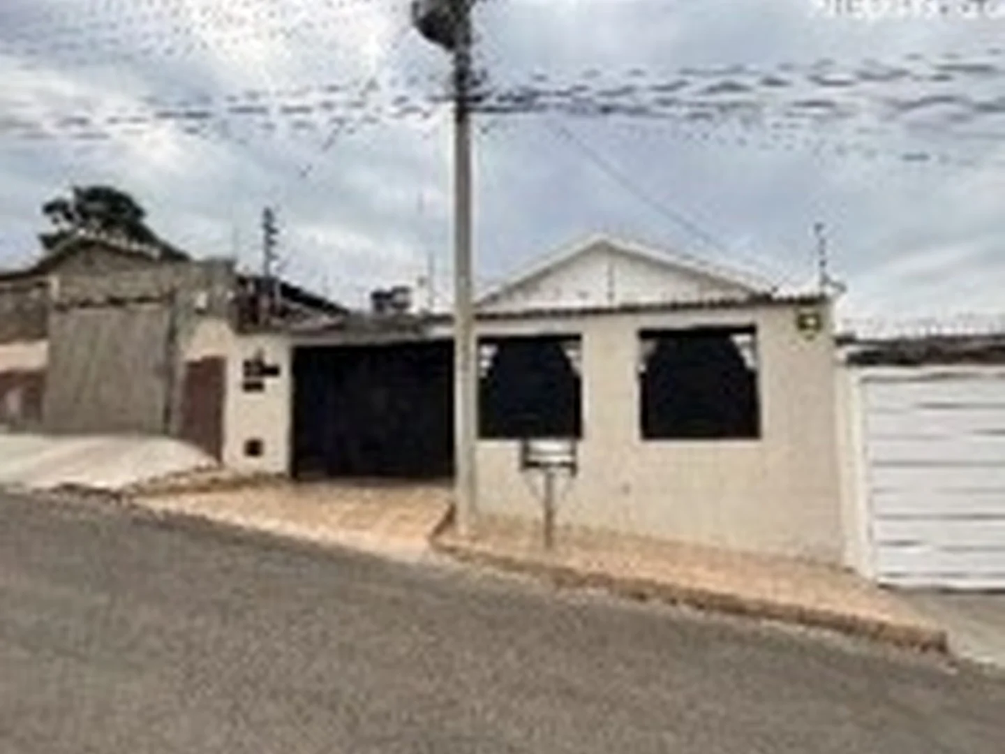 Casa - Anapolis, GO - foto 1