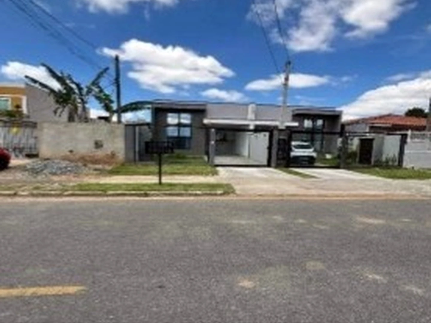 Casa - Sao Jose Dos Pinhais, PR - foto 1