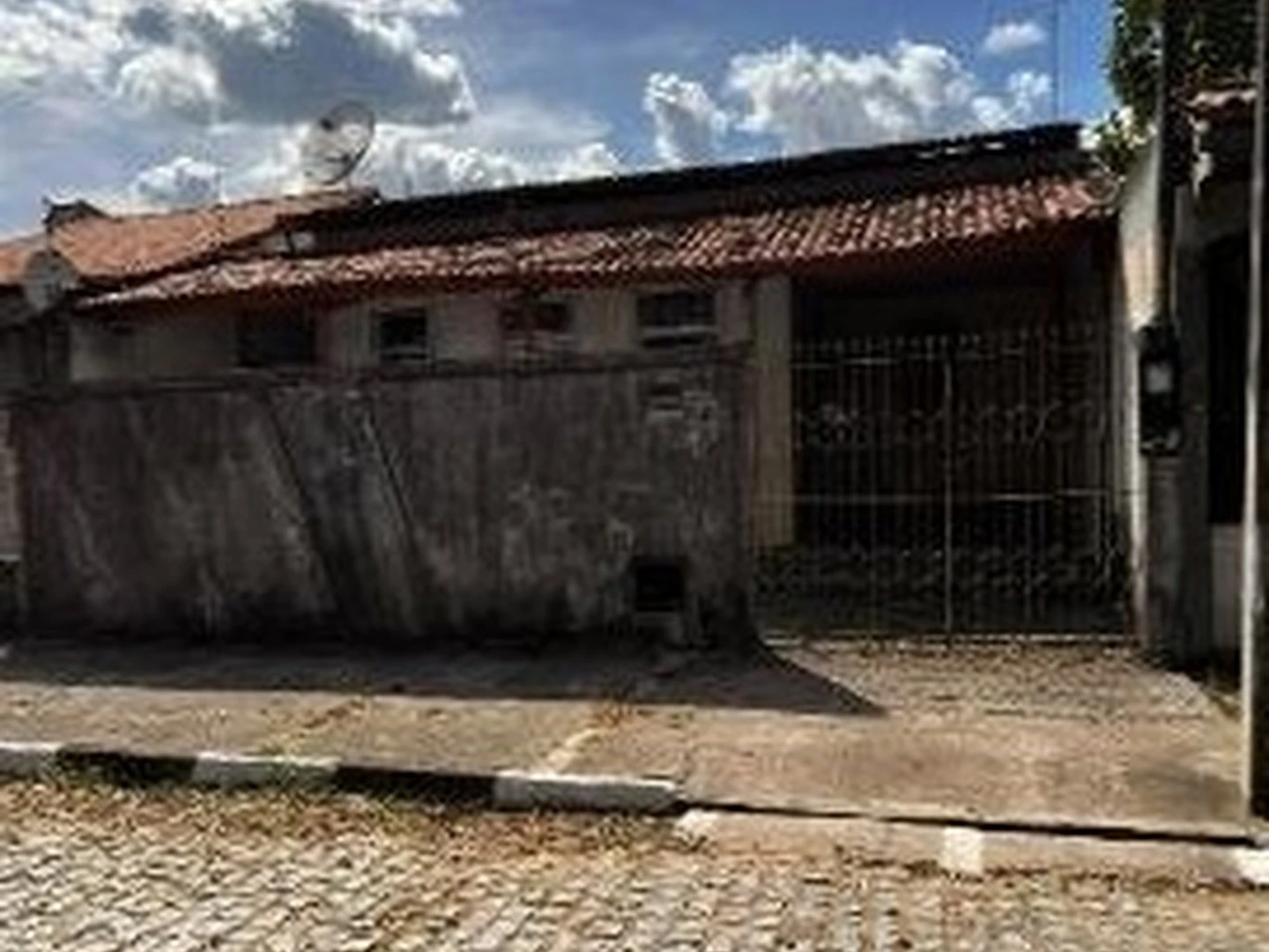 Casa - Feira De Santana, BA - foto 1