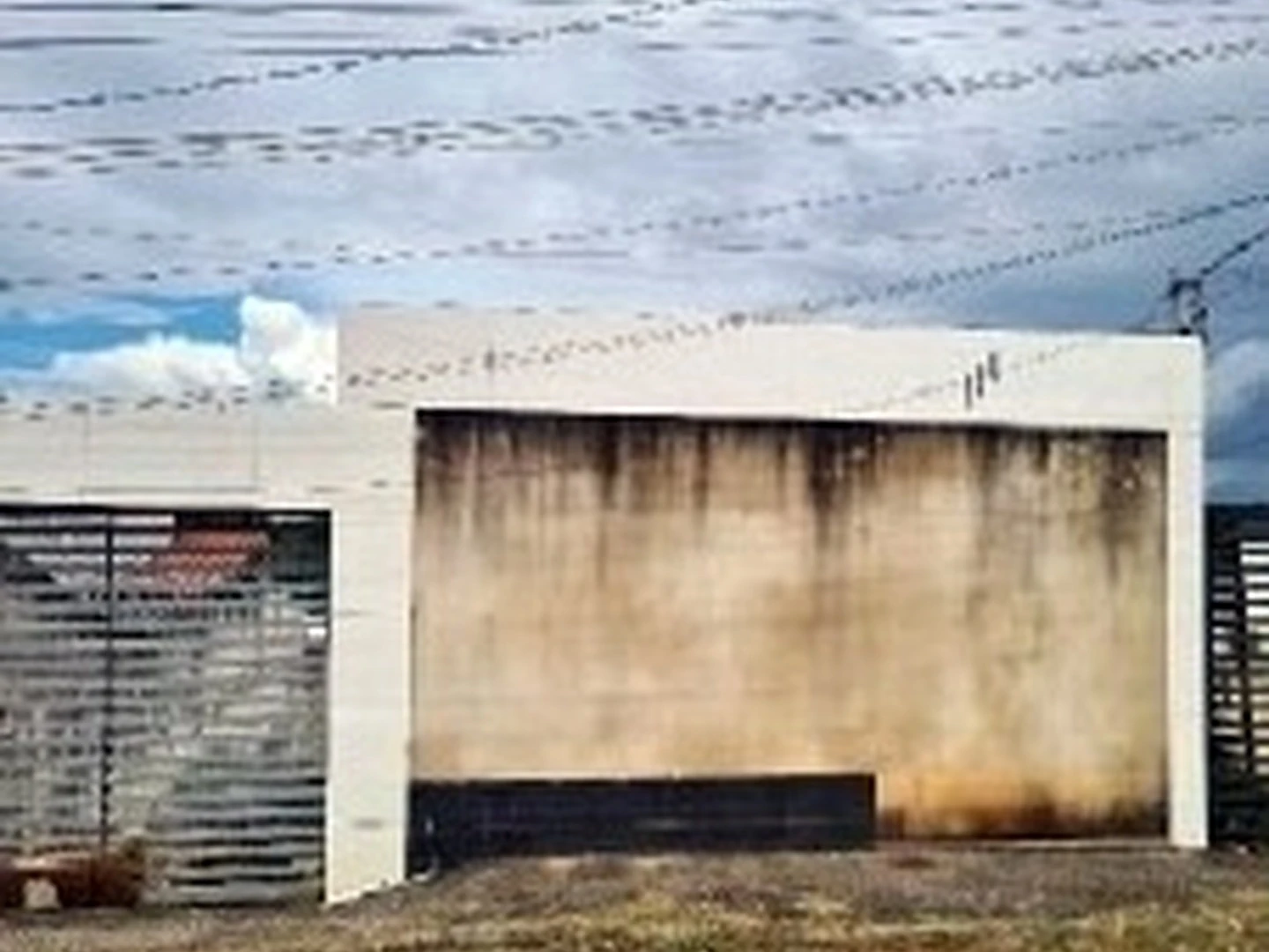 Casa - Esmeraldas, MG - foto 1