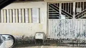 Casa - Medeiros Neto, BA