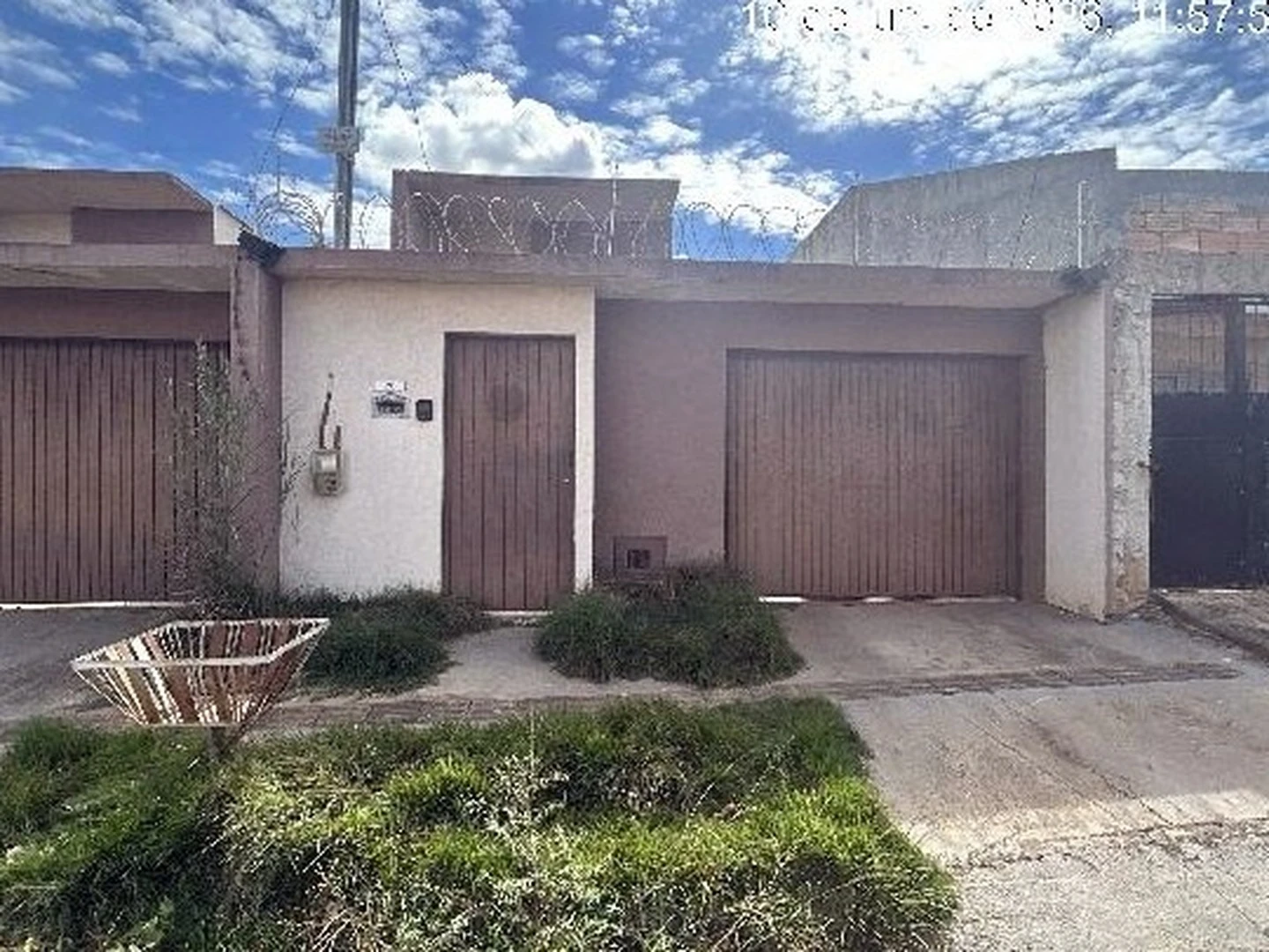 Casa - Senador Canedo, GO - foto 1