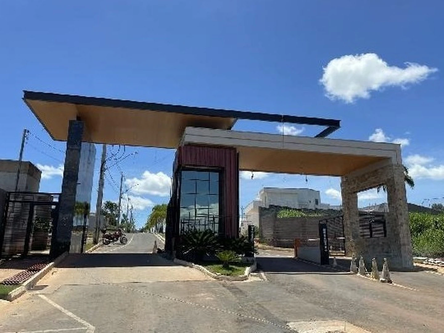 Terreno - Montes Claros, MG - foto 1