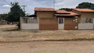 Casa - Padre Bernardo, GO
