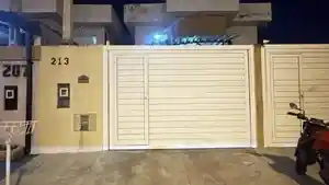 Casa - Botucatu, SP
