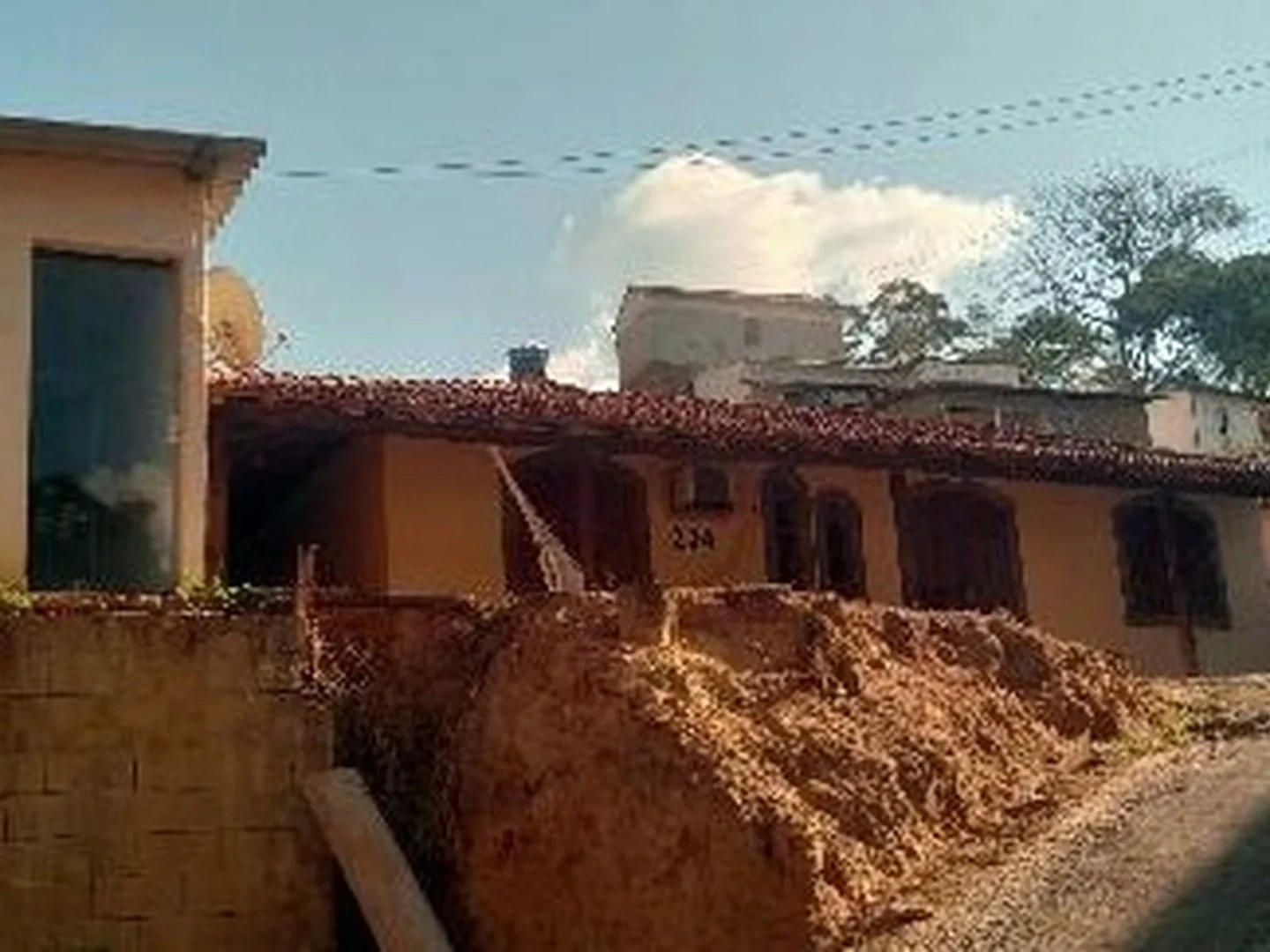 Casa - Sao Jose Do Vale Do Rio Preto, RJ - foto 1