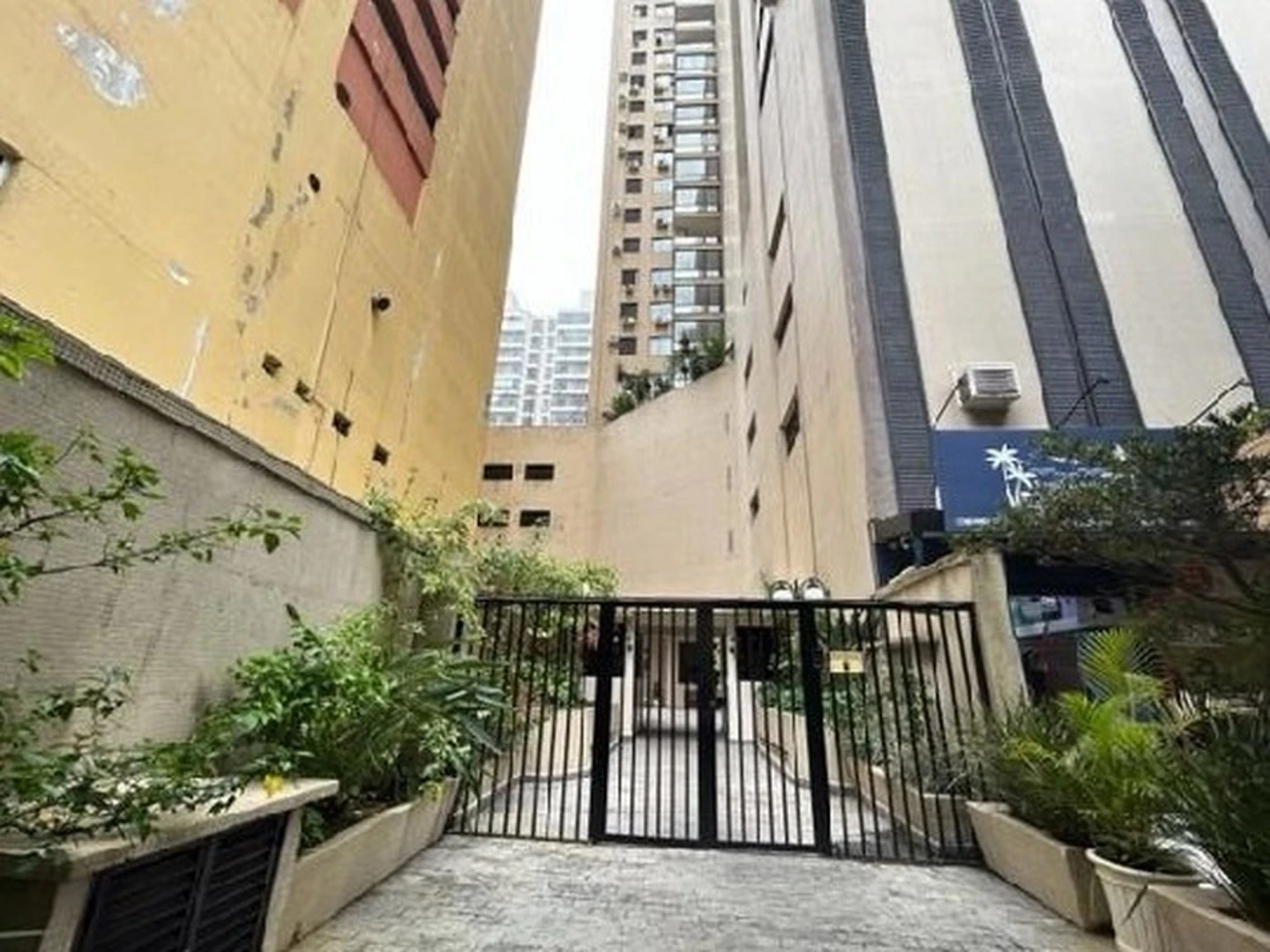 Apartamento - Guaruja, SP - foto 1