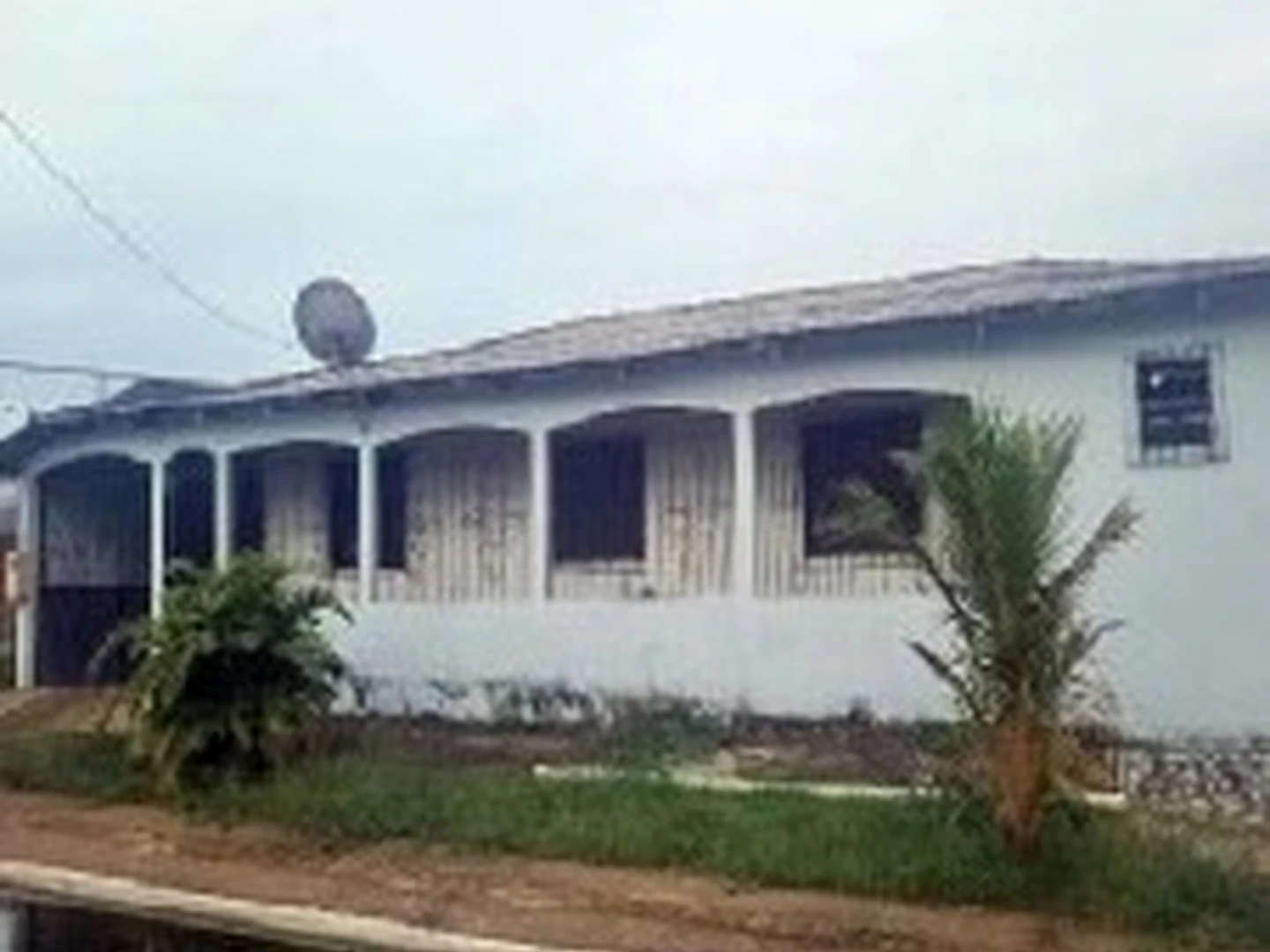 Casa - Laranjal Do Jari, AP - foto 1