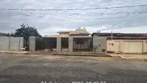 Casa - Pompeu, MG