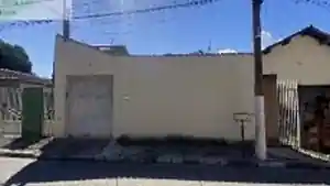 Casa - Pindamonhangaba, SP