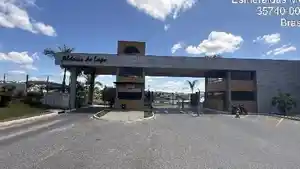 Casa - Esmeraldas, MG