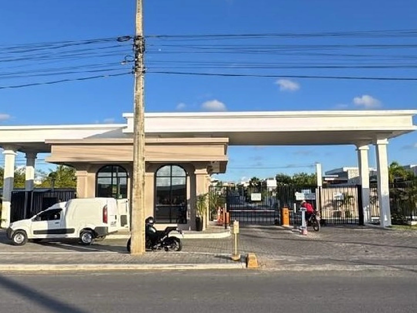 Casa - Feira De Santana, BA - foto 1