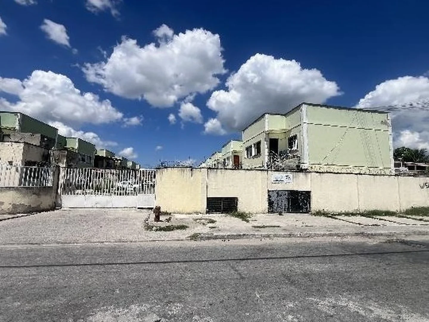 Casa - Sao Goncalo, RJ - foto 1