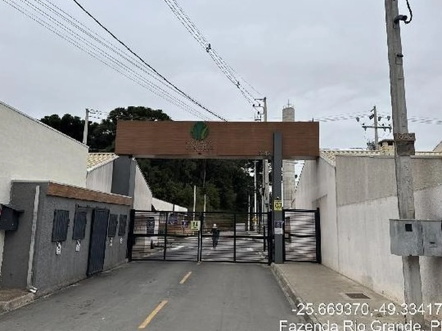 Casa - Fazenda Rio Grande, PR - foto 1