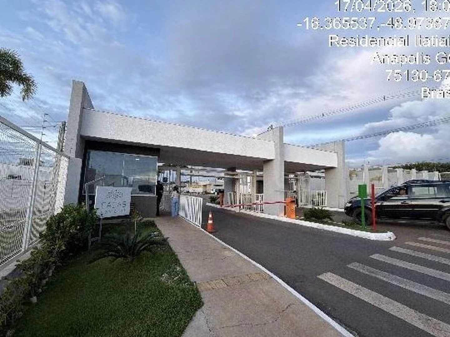 Casa - Anapolis, GO - foto 1