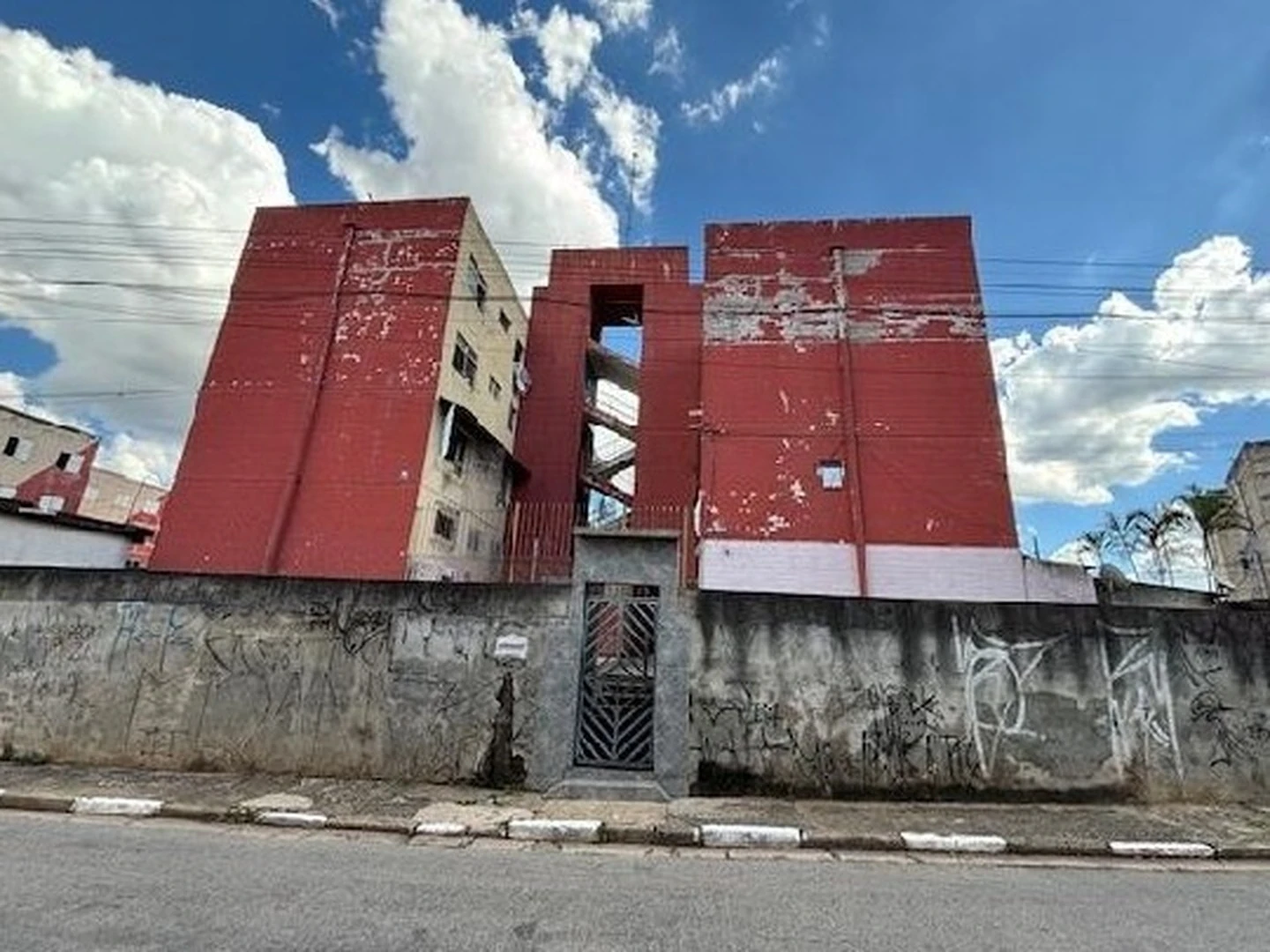 Apartamento - Carapicuiba, SP - foto 1