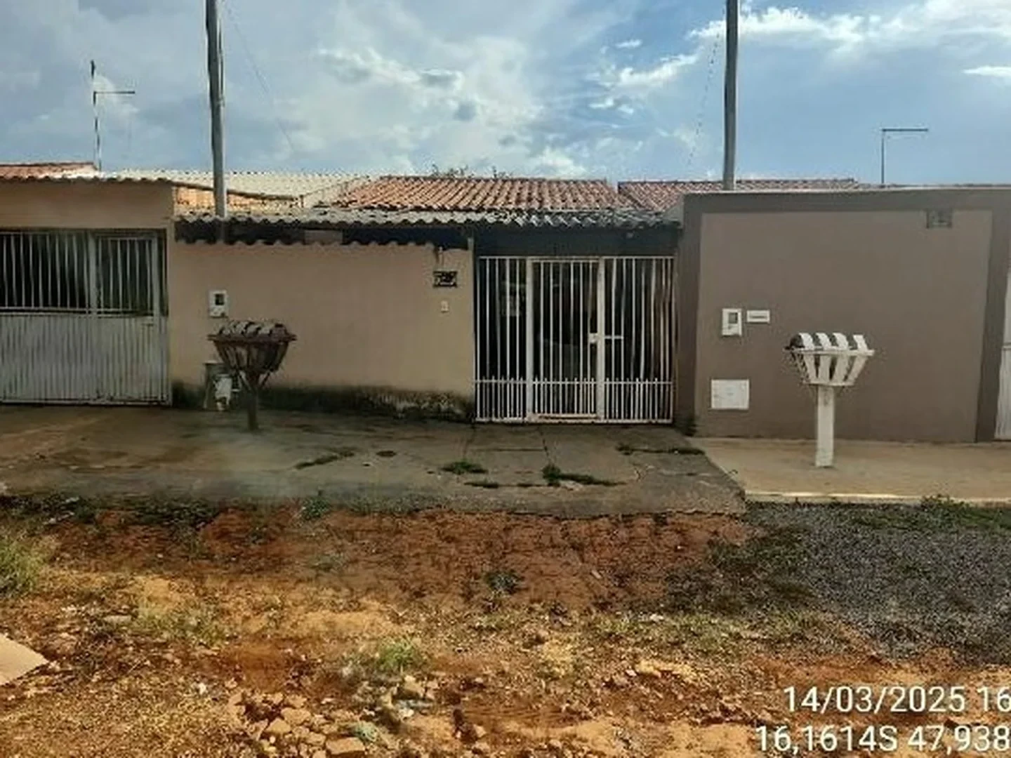 Casa - Luziania, GO - foto 1