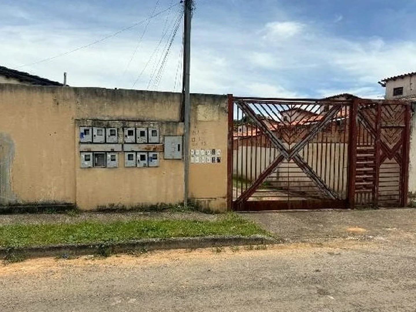 Casa - Luziania, GO - foto 1