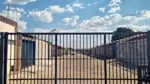 Casa - Luziania, GO