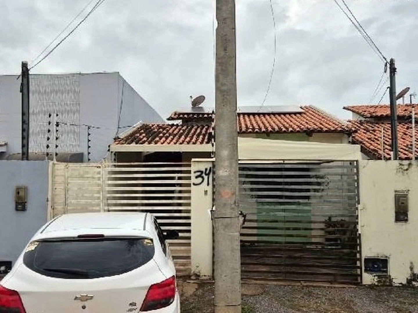 Casa - Luis Eduardo Magalhaes, BA - foto 1