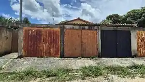 Casa - Esmeraldas, MG