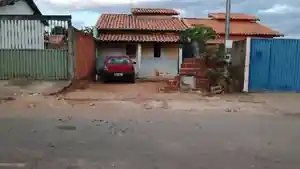 Casa - Padre Bernardo, GO