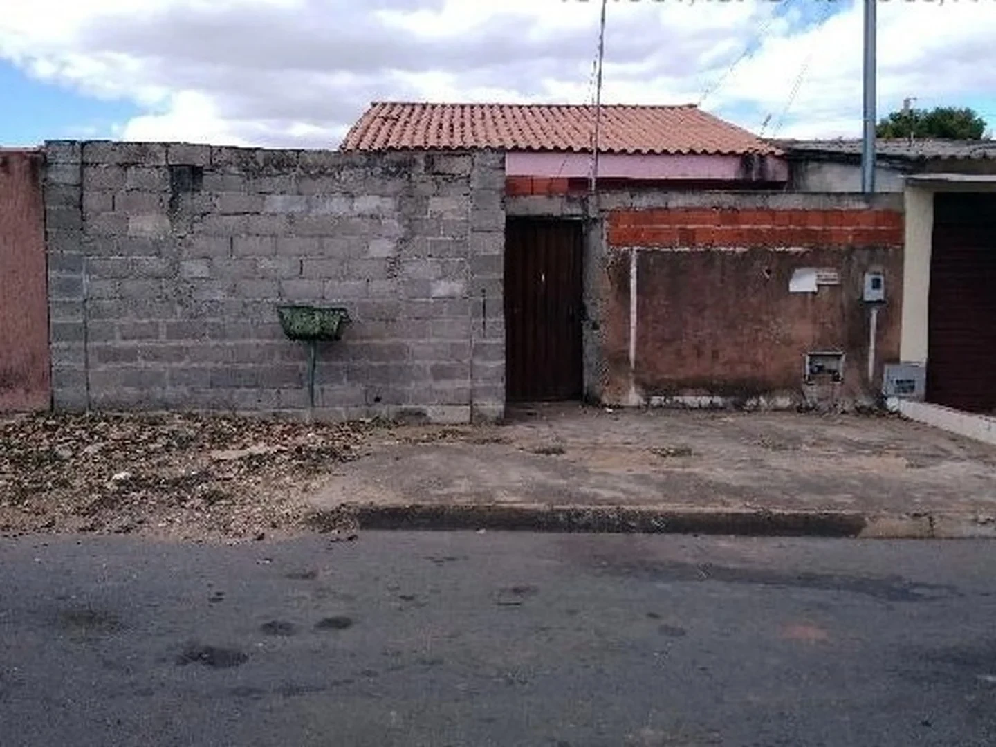 Casa - Padre Bernardo, GO - foto 1
