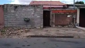 Casa - Padre Bernardo, GO