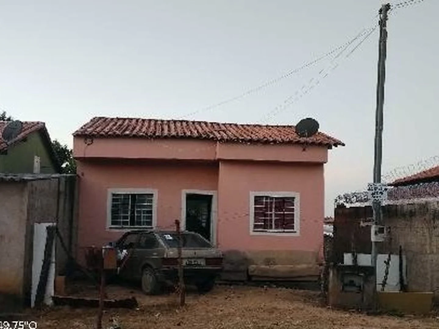Casa - Padre Bernardo, GO - foto 1