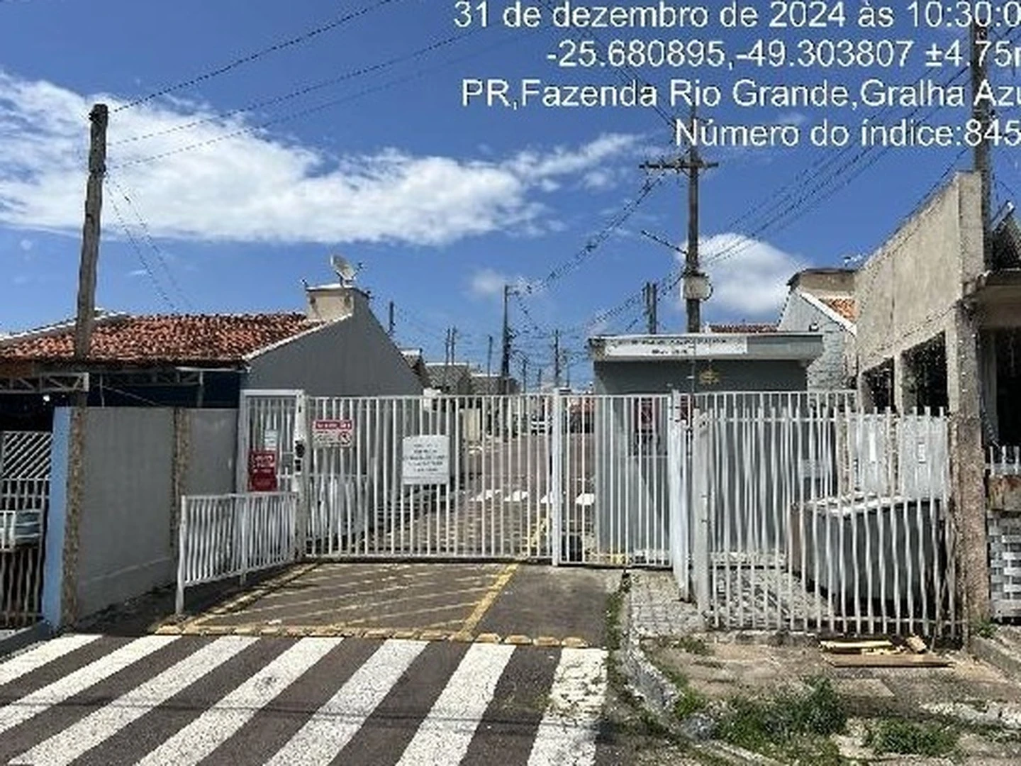 Casa - Fazenda Rio Grande, PR - foto 1