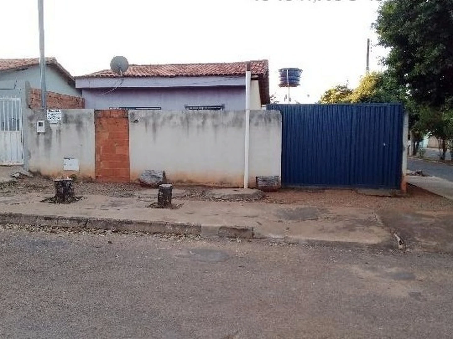 Casa - Padre Bernardo, GO - foto 1