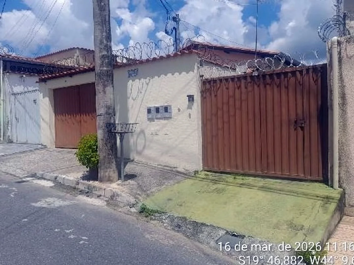 Casa - Esmeraldas, MG - foto 1