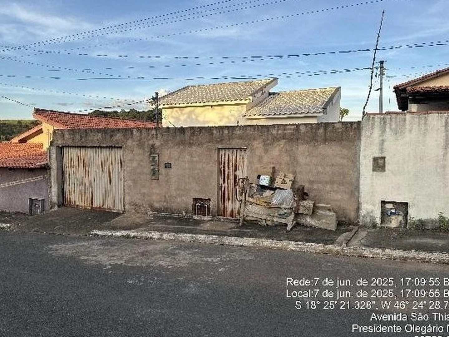Casa - Presidente Olegario, MG - foto 1