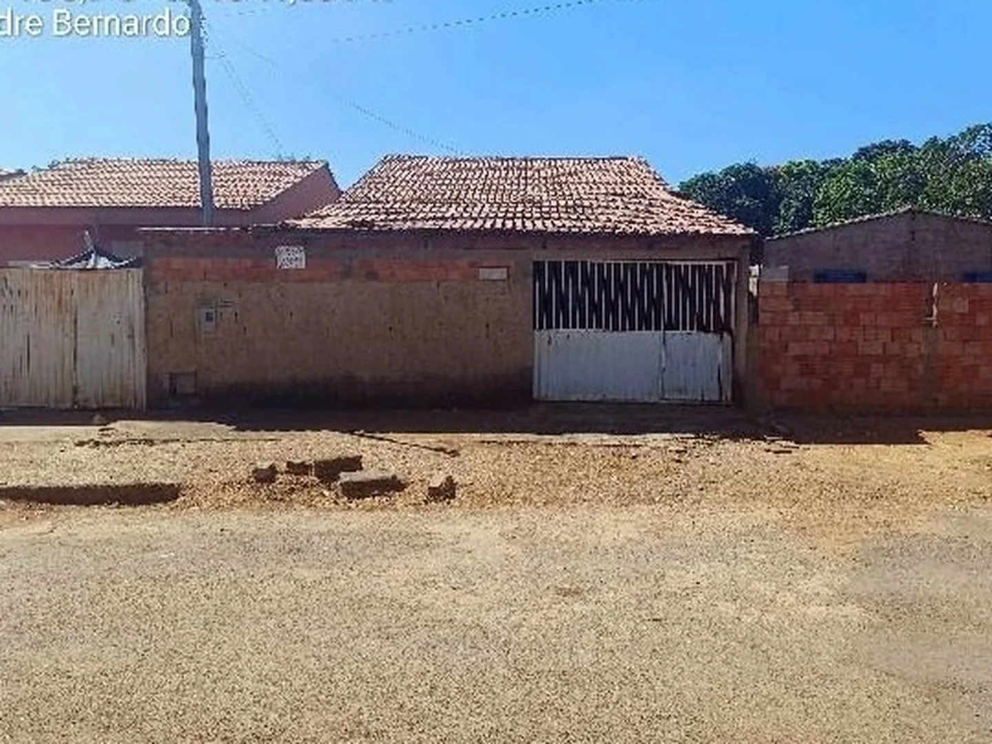 Casa - Padre Bernardo, GO - foto 1