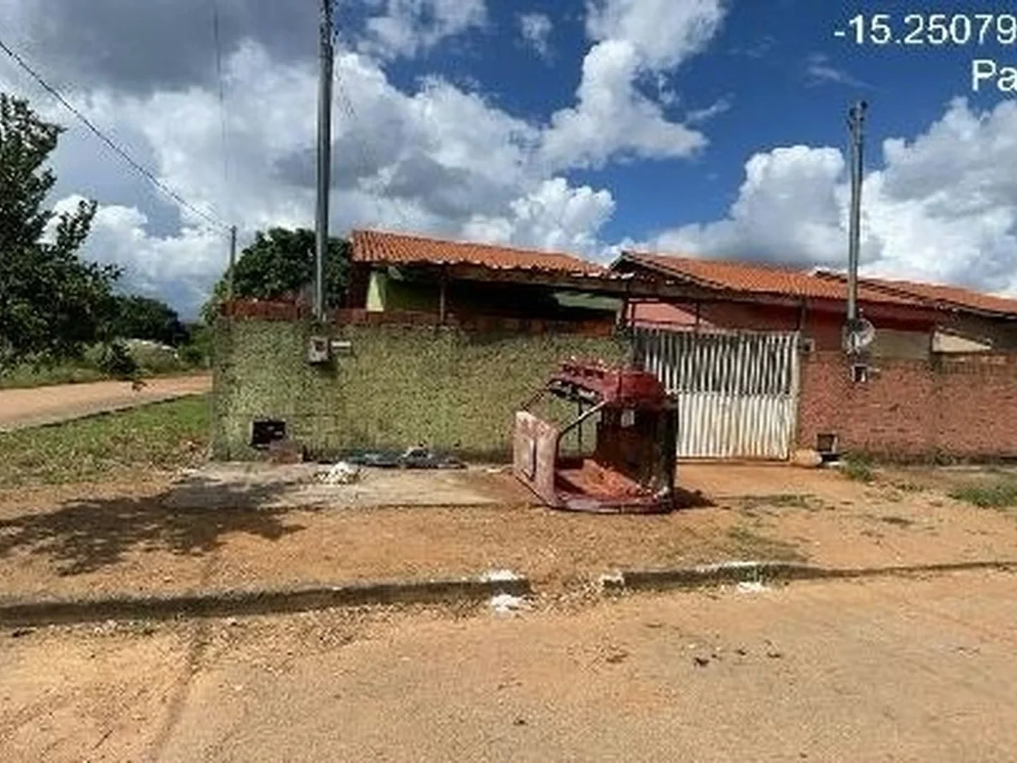 Casa - Padre Bernardo, GO - foto 1