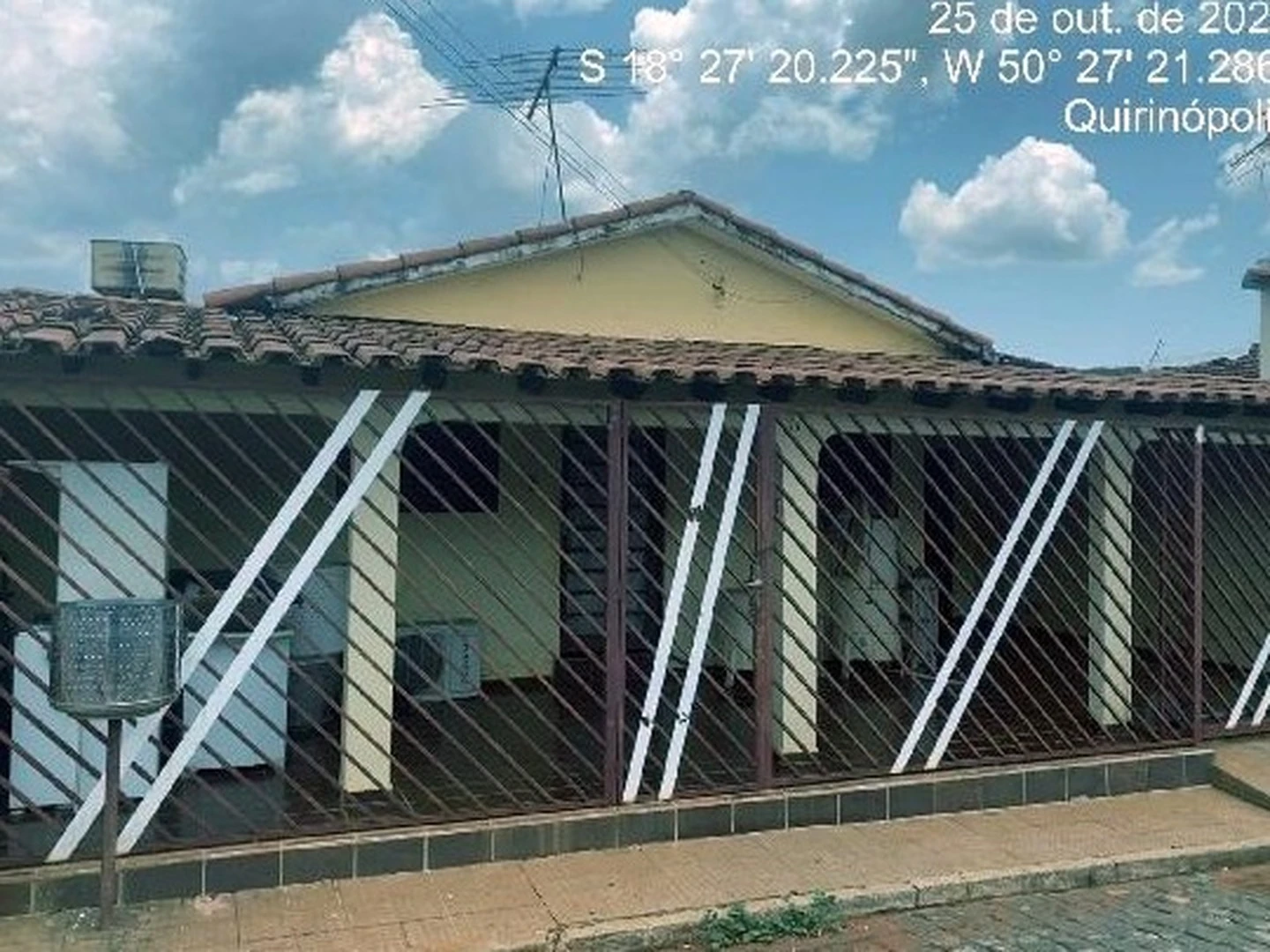 Casa - Quirinopolis, GO - foto 1