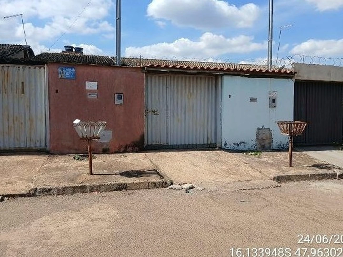 Casa - Luziania, GO - foto 1