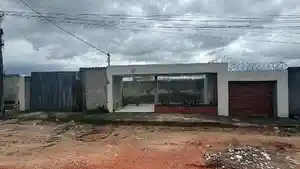 Casa - Esmeraldas, MG