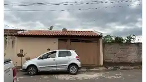 Casa - Passos, MG