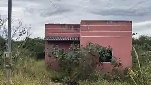 Casa - Pocoes, BA