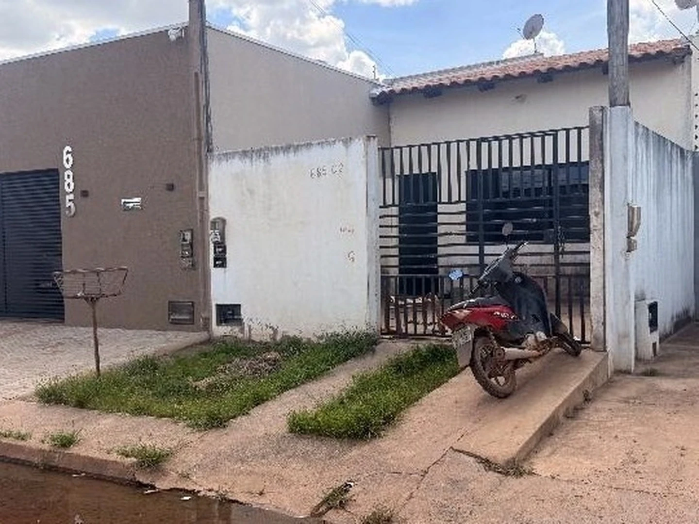 Casa - Luis Eduardo Magalhaes, BA - foto 1