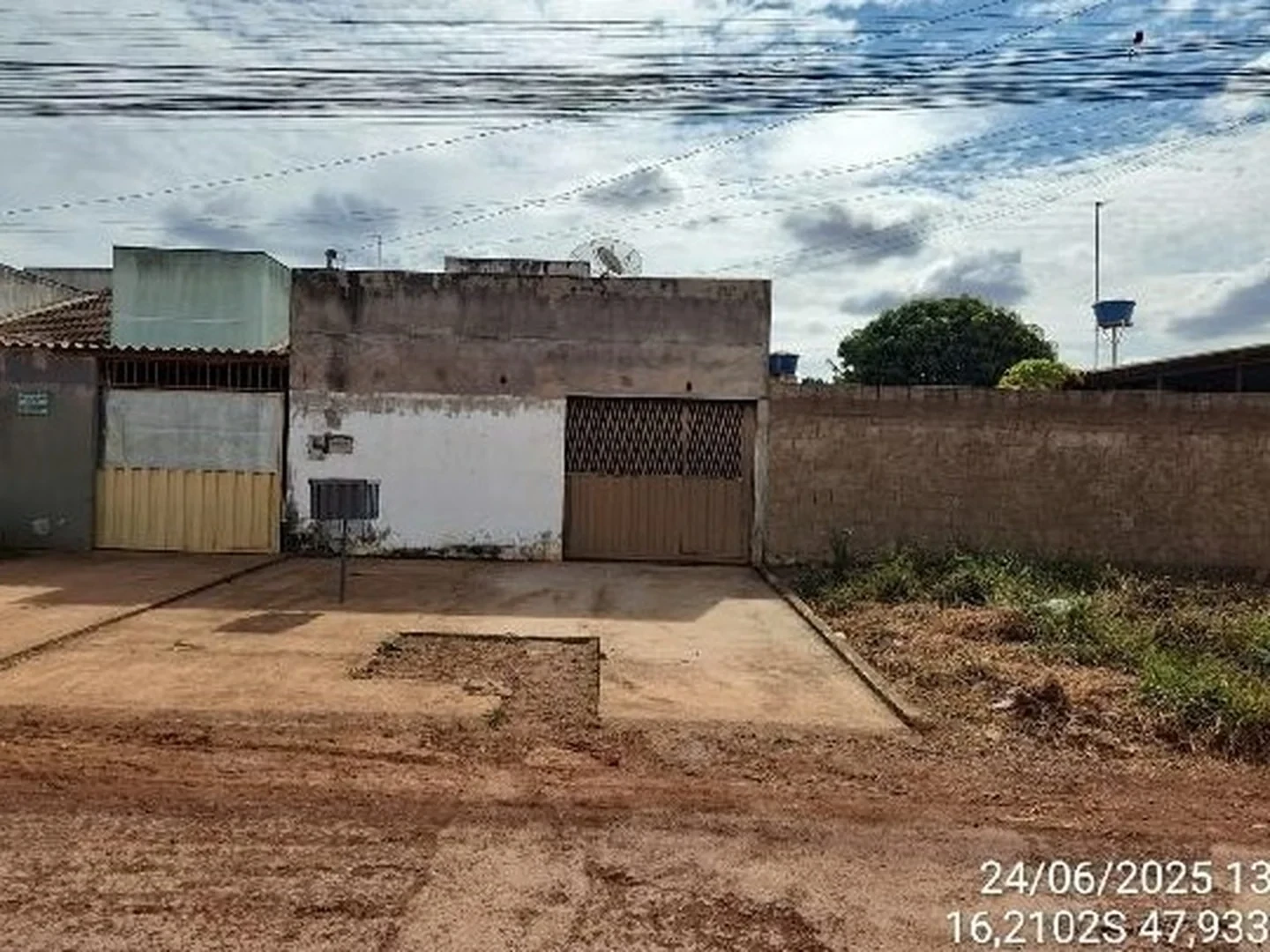 Casa - Luziania, GO - foto 1