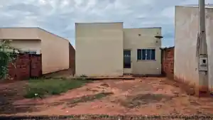 Casa - Queiroz, SP