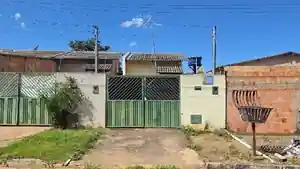 Casa - Luziania, GO