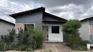 Casa - Altos, PI