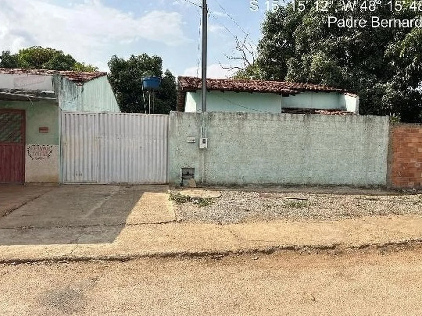 Casa - Padre Bernardo, GO - foto 1