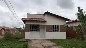 Casa - Demerval Lobao, PI