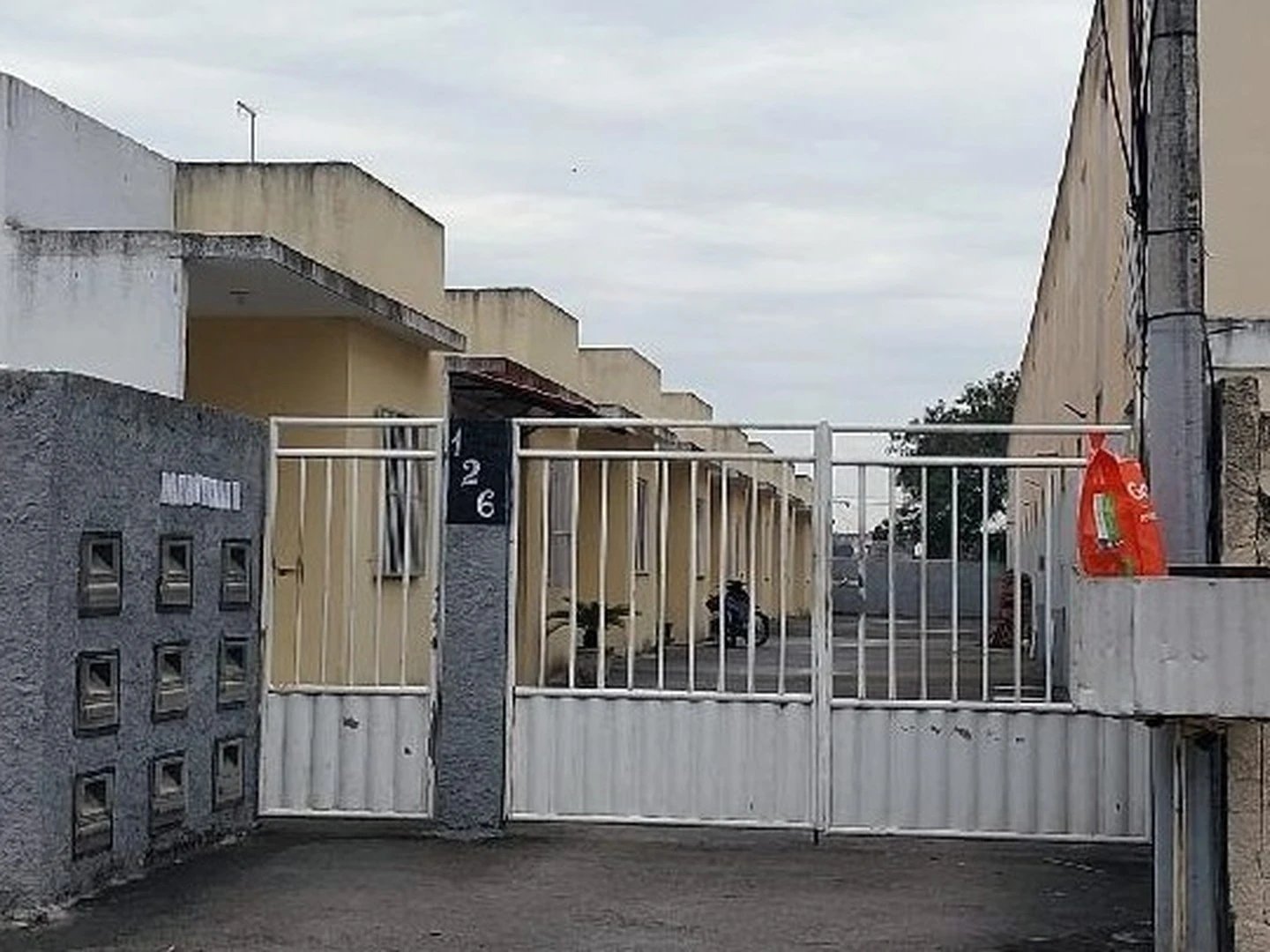Casa - Sao Goncalo, RJ - foto 1