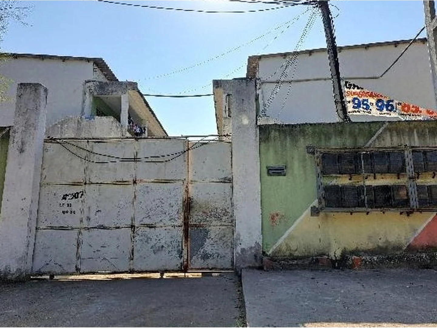 Casa - Sao Goncalo, RJ - foto 1